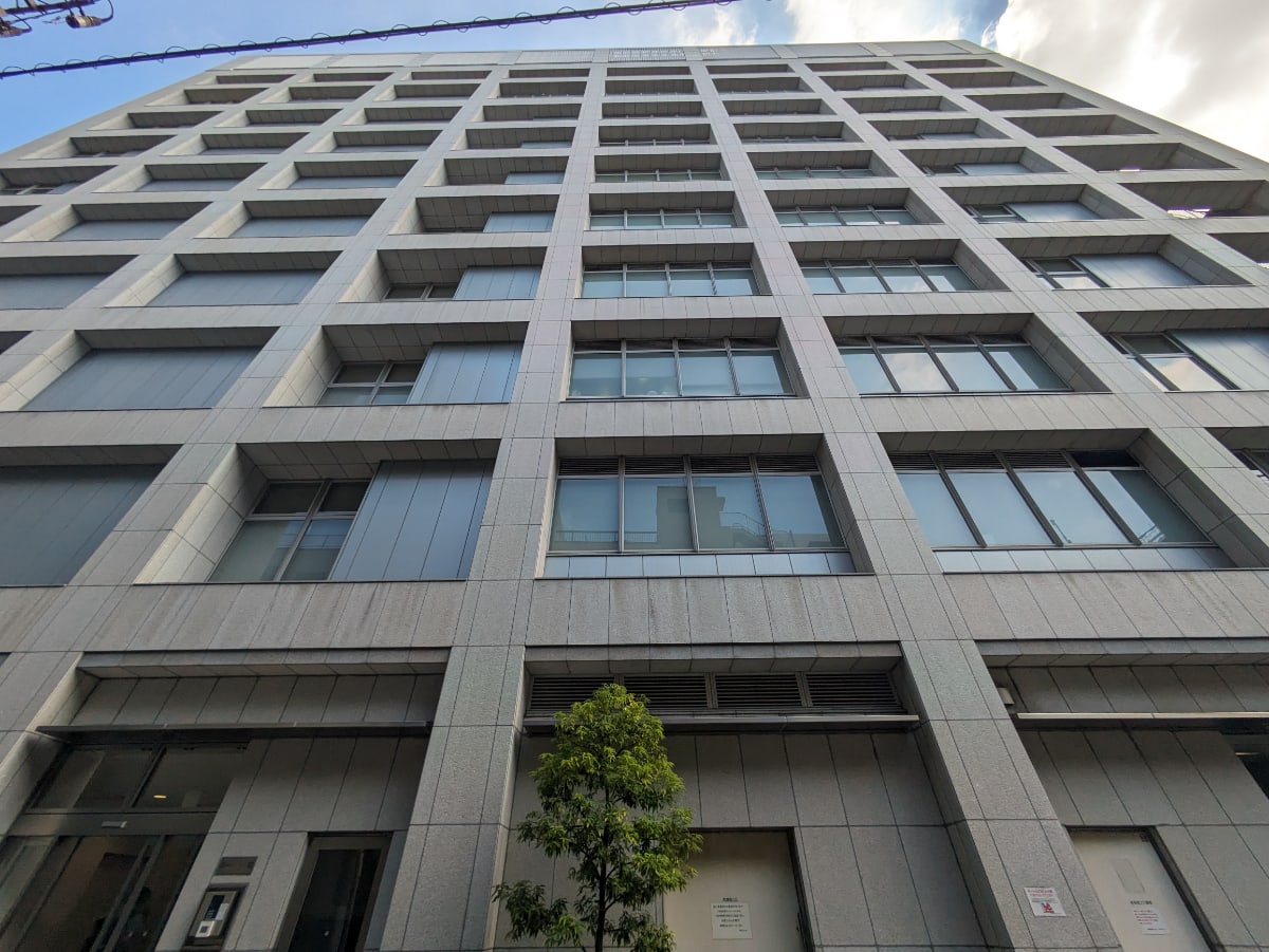 v20251011150702/fresh/building/J00100369408_10