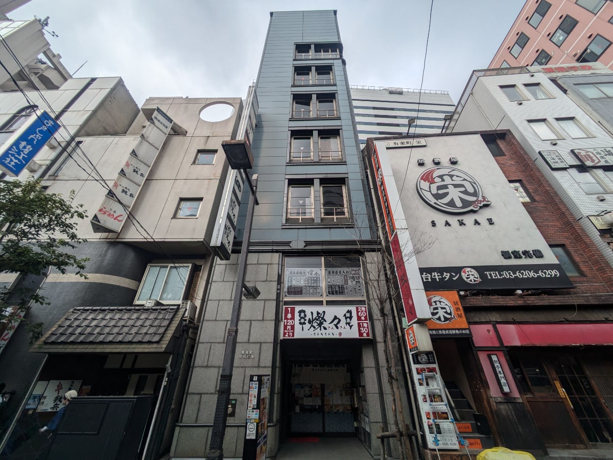 v20251011150702/fresh/building/J00100373774_1