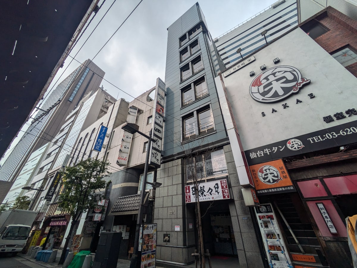 v20251011150702/fresh/building/J00100373774_5