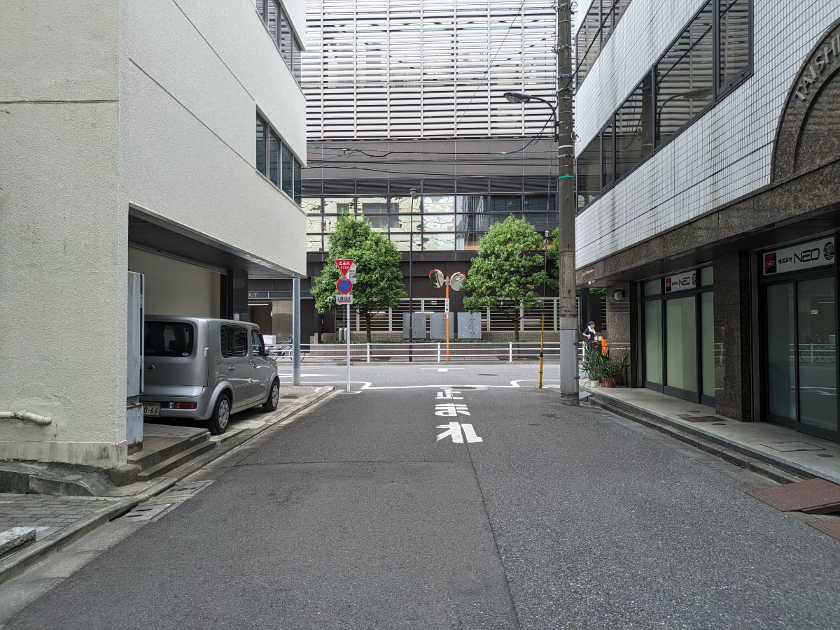 v20251011150702/fresh/building/J00100377650_12