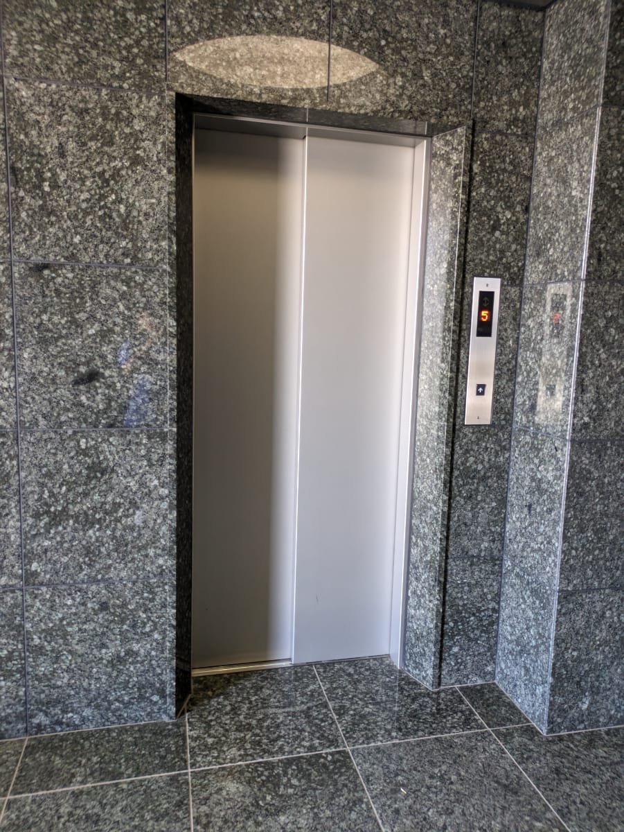 v20251011150702/fresh/building/J00100377799_4