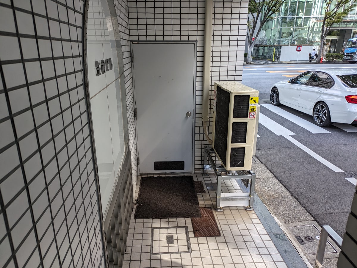 v20251011150702/fresh/building/J00100383356_10