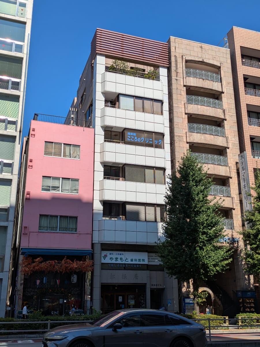 v20251011150702/fresh/building/J00100389654_5