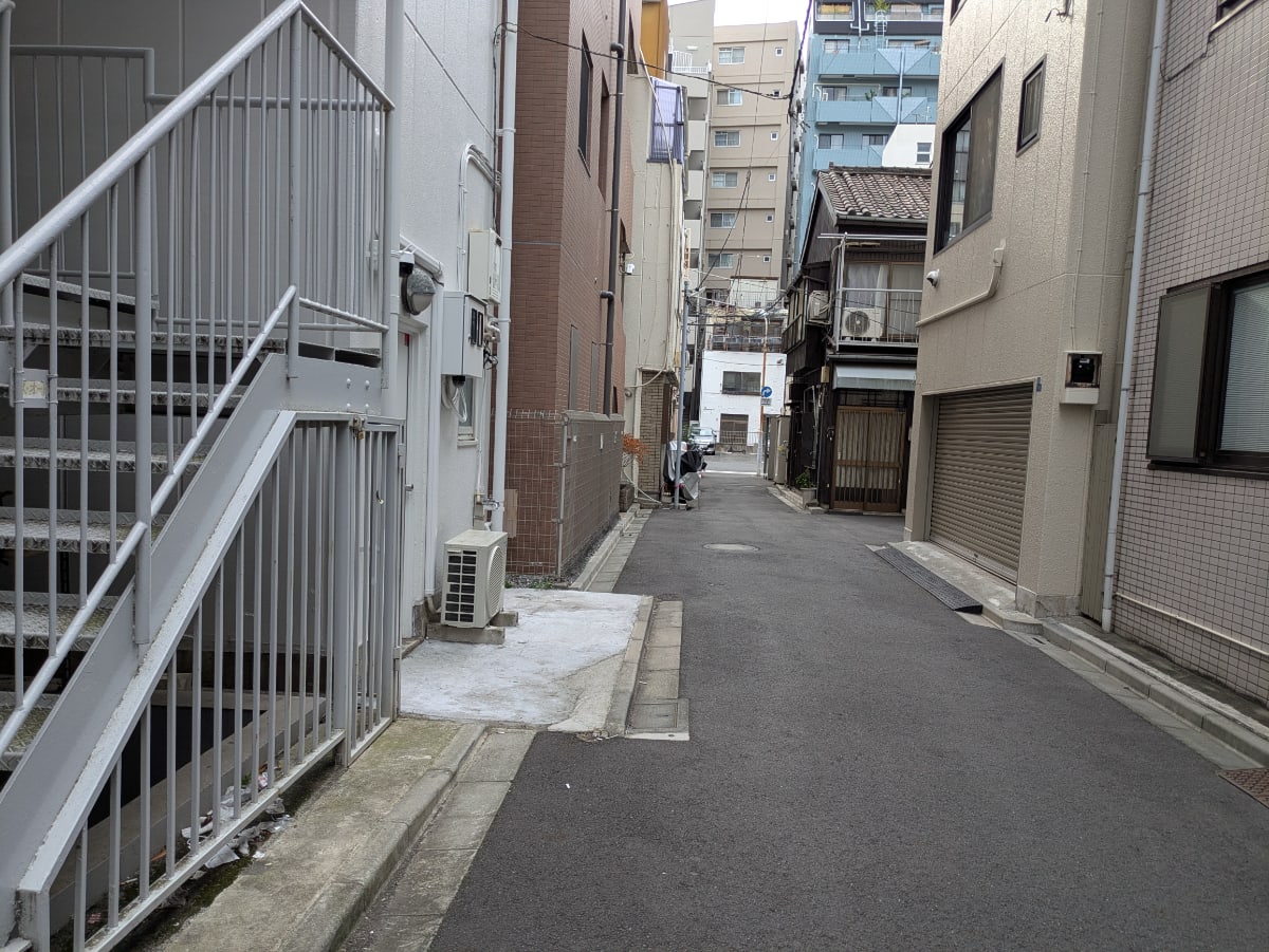 v20251011150702/fresh/building/J00100405455_2