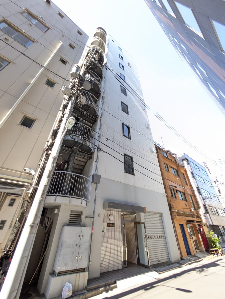 v20251011150702/fresh/building/J00100407460_9