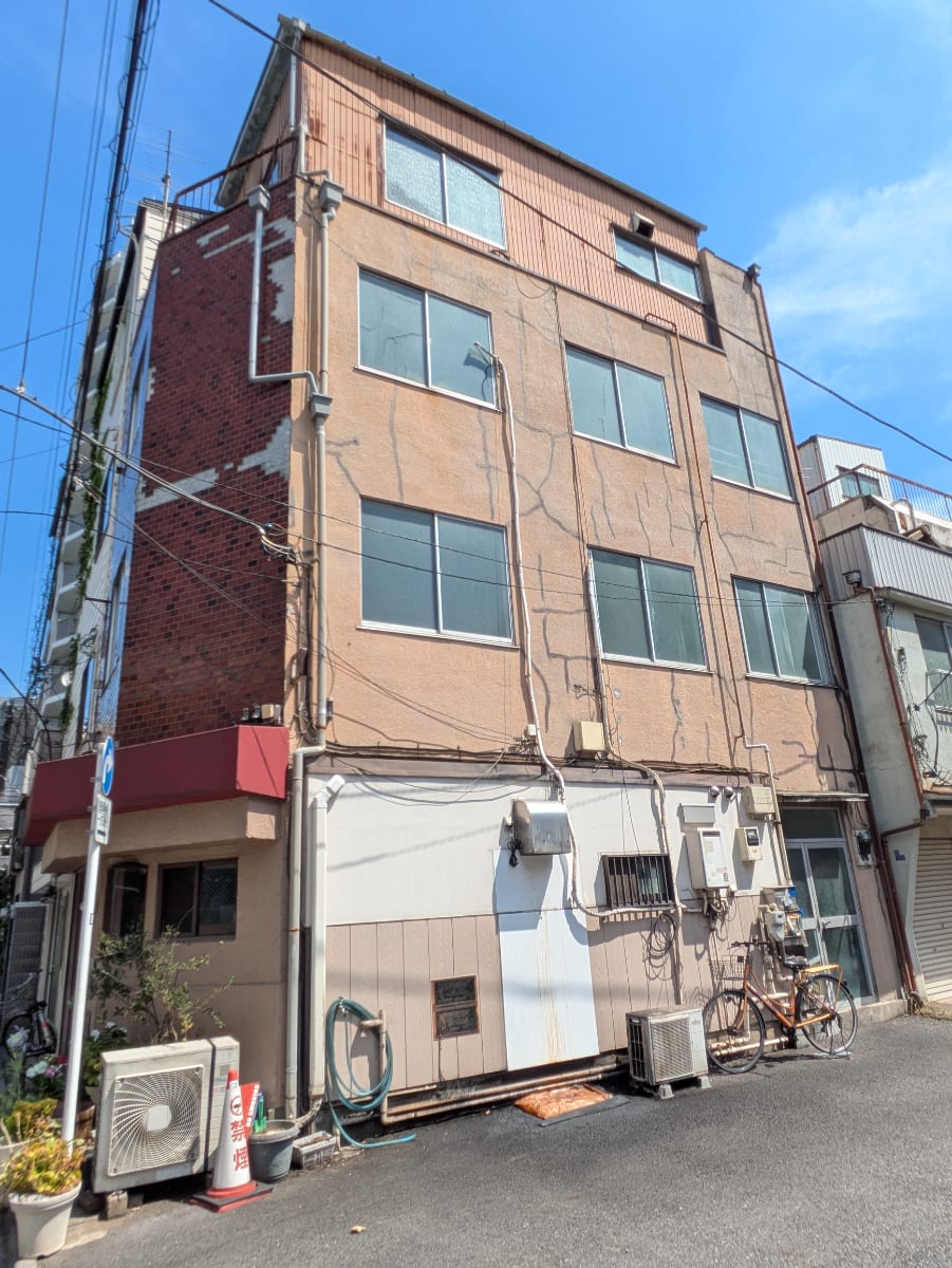 v20251011150702/fresh/building/J00100407490_7