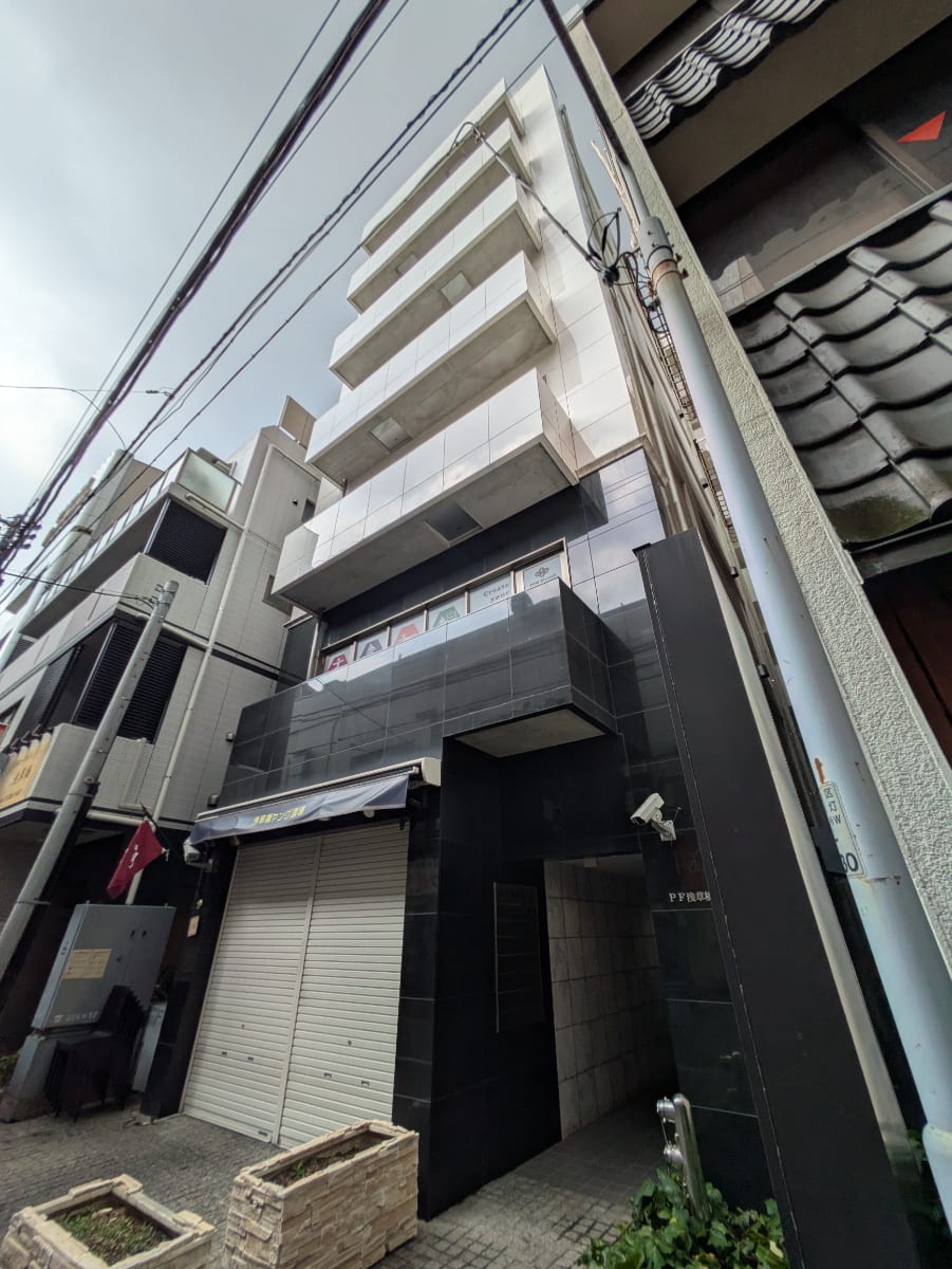 v20251011150702/fresh/building/J00100418354_5
