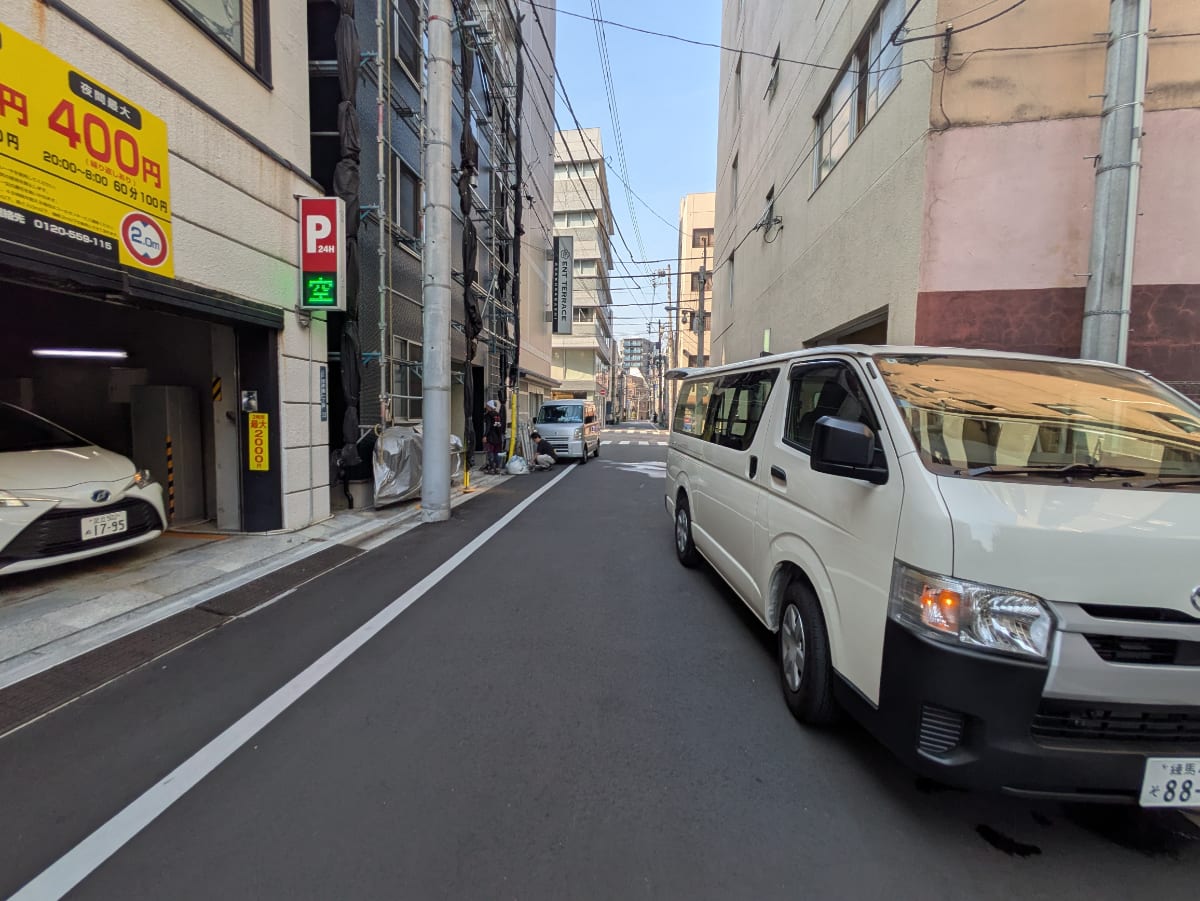 v20251011150702/fresh/building/J00100418376_2