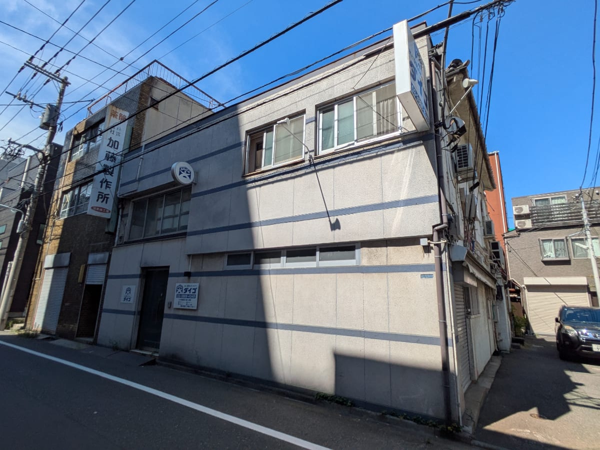 v20251011150702/fresh/building/J00100421654_8