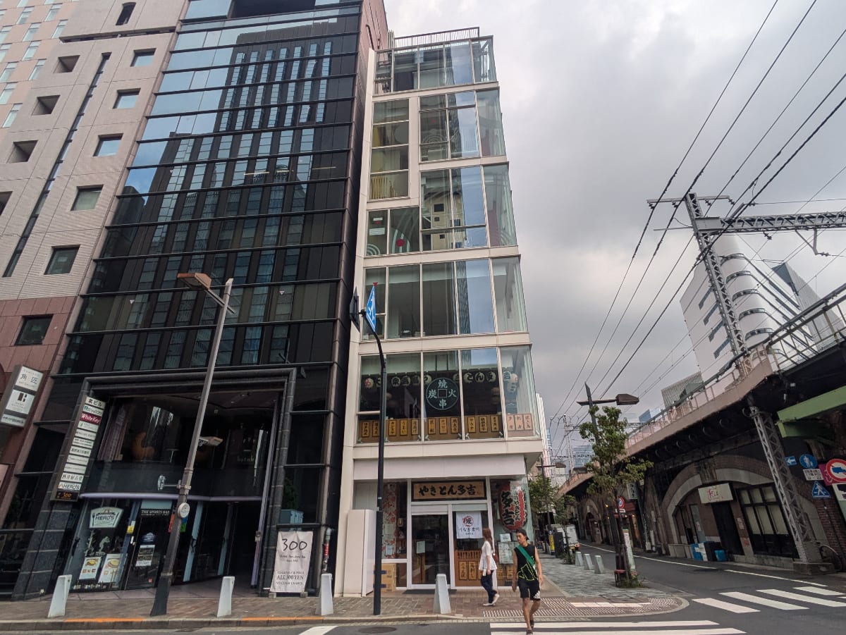 v20251011150702/fresh/building/J00100435483_1