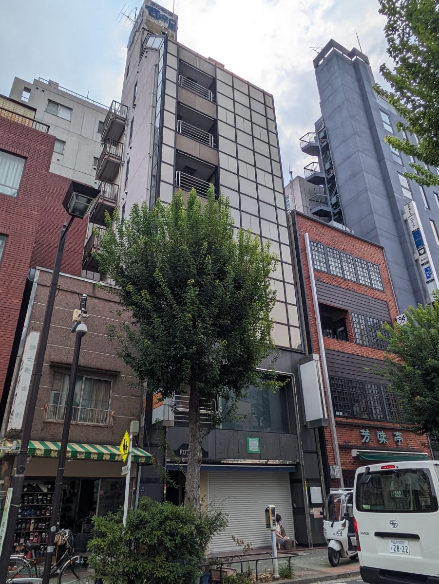 v20251011150702/fresh/building/J00100442343_5