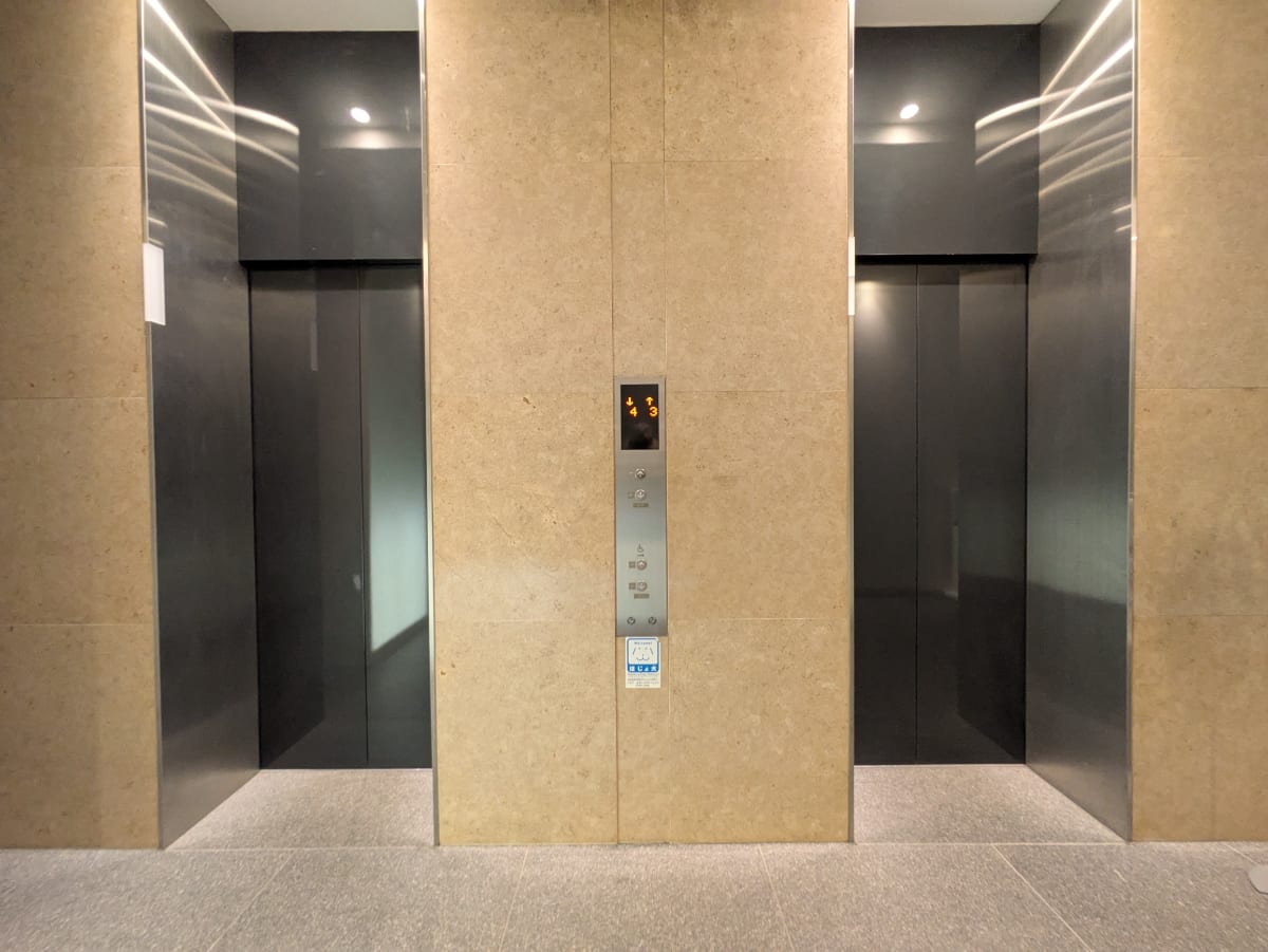 v20251011150702/fresh/building/J00100466660_4