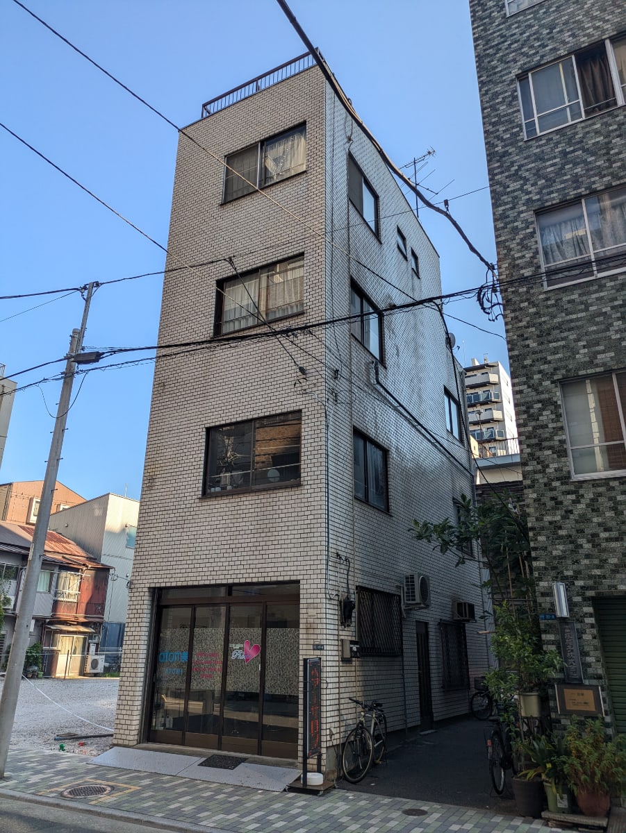 v20251011150702/fresh/building/J00100480666_8