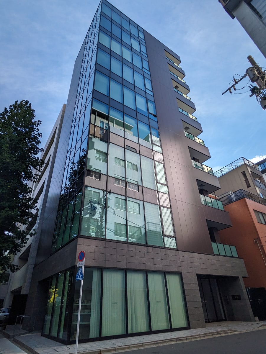 v20251011150702/fresh/building/J00100499221_1