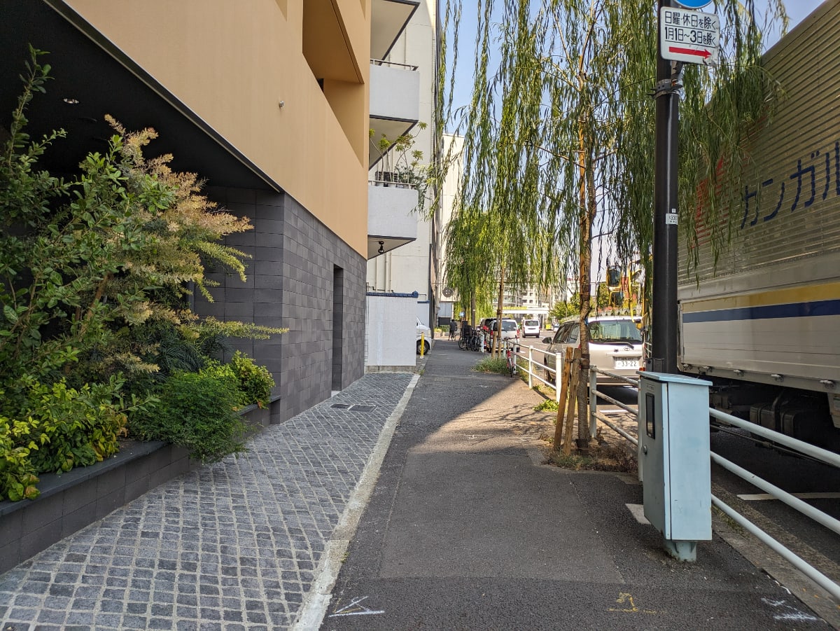 v20251011150702/fresh/building/J00100609382_9