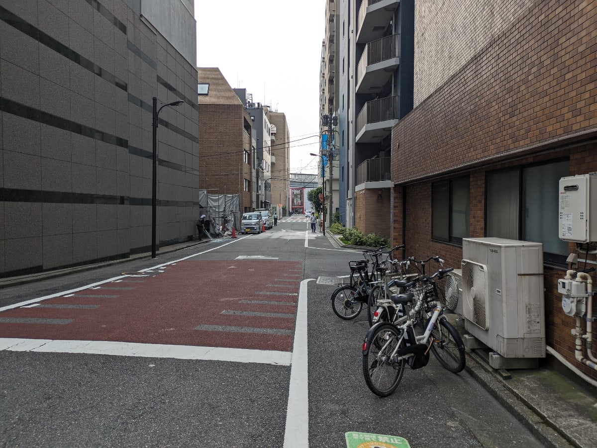 v20251012150813/fresh/building/J00100357276_13