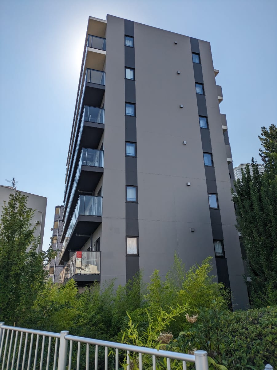v20251012150813/fresh/building/J00100357297_6