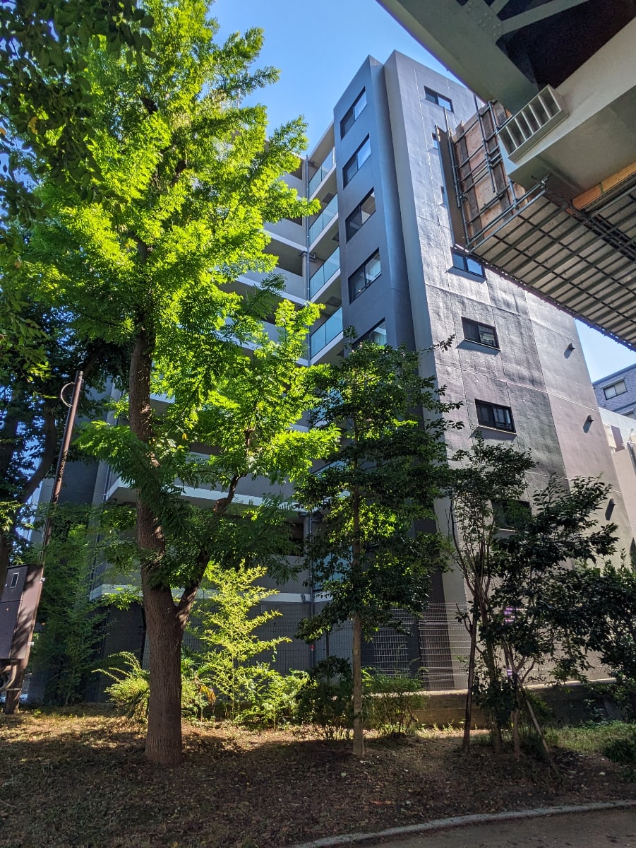 v20251012150813/fresh/building/J00100357297_8