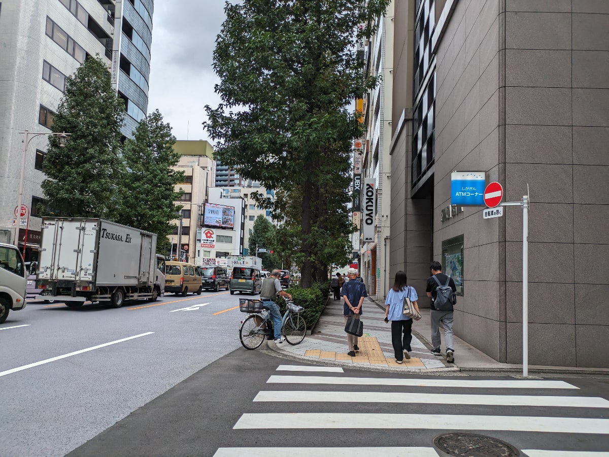 v20251012150813/fresh/building/J00100357305_2