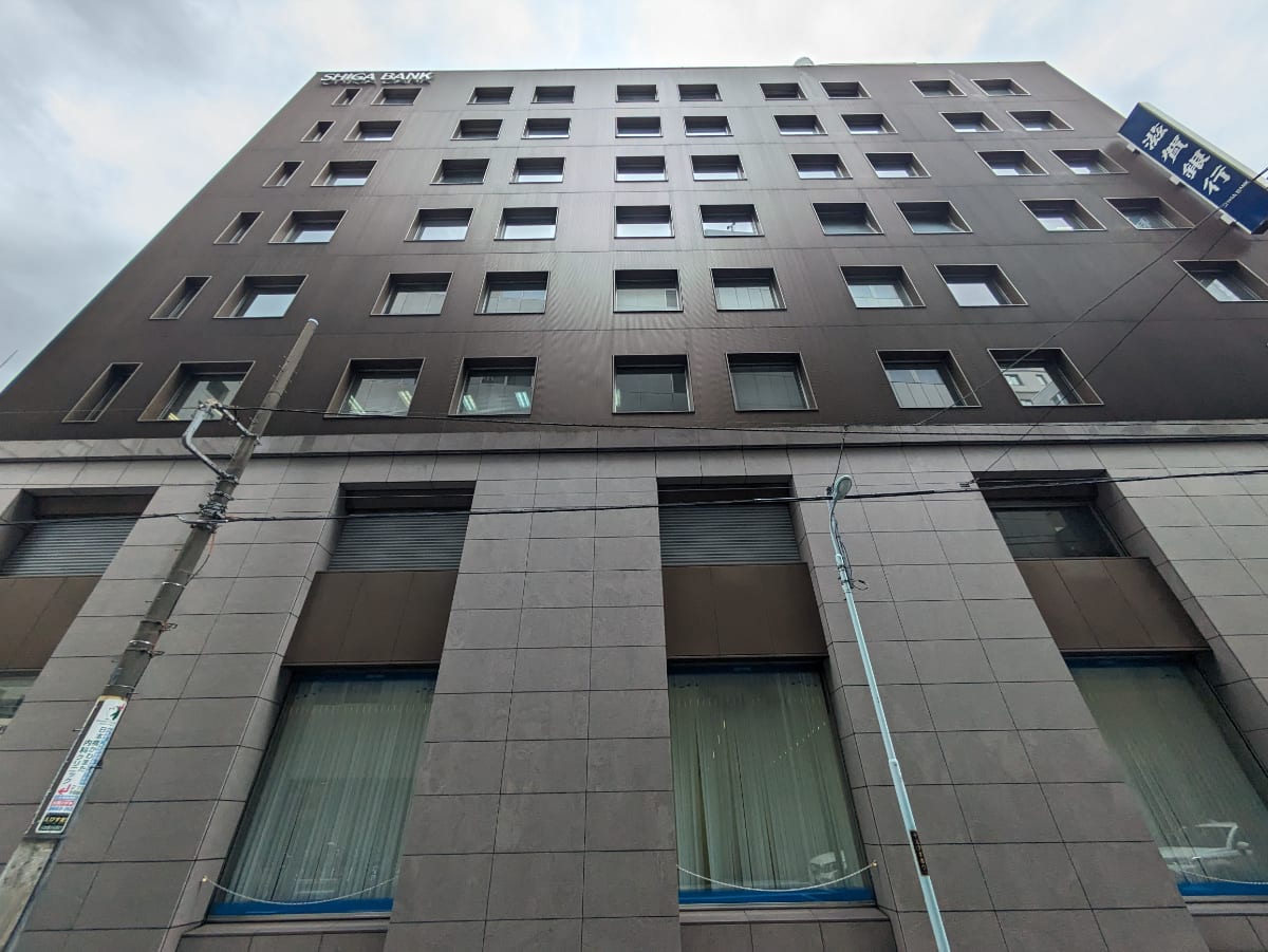 v20251012150813/fresh/building/J00100357305_7