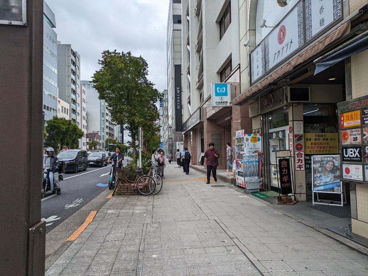 v20251012150813/fresh/building/J00100357306_19