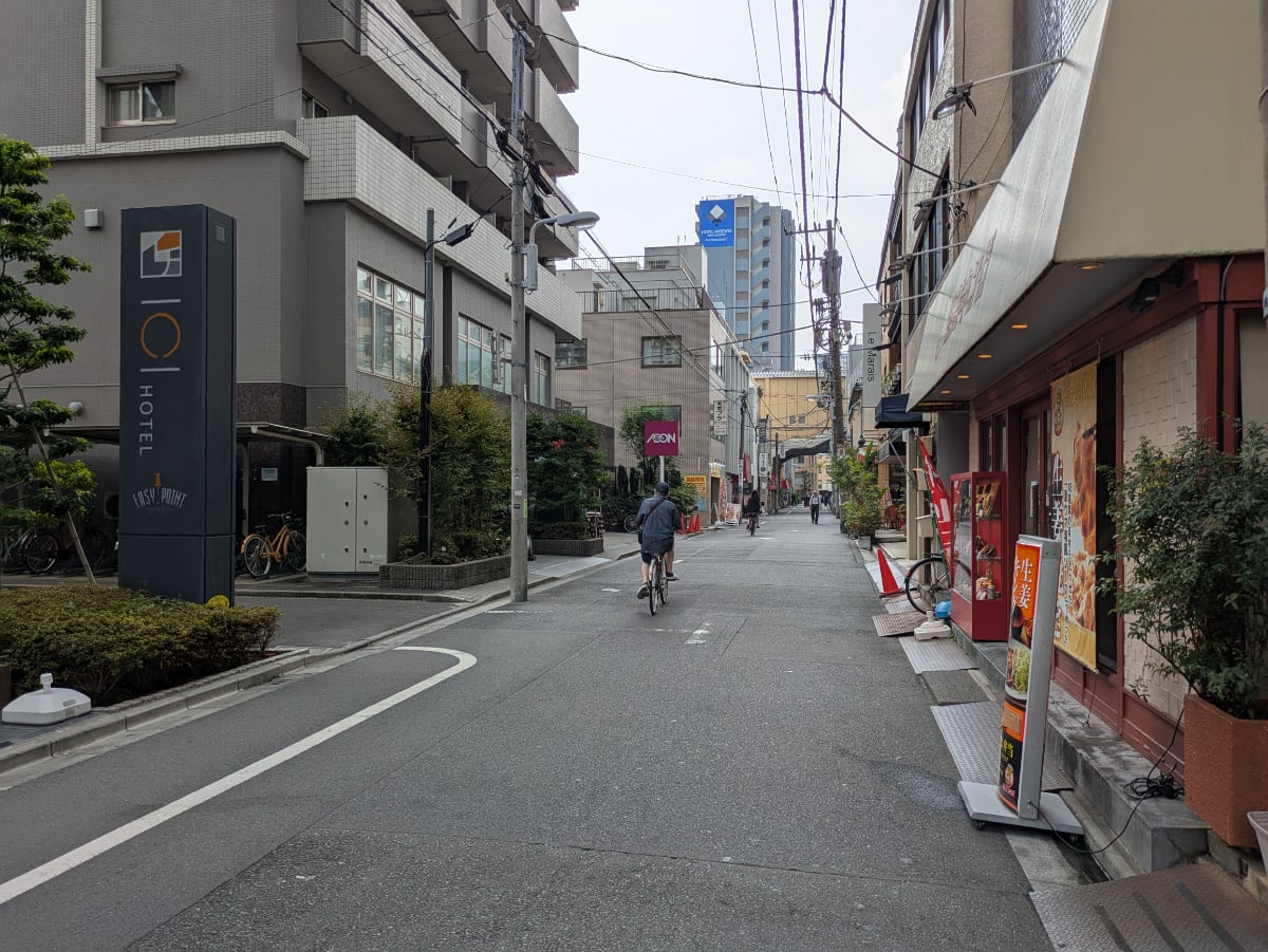 v20251012150813/fresh/building/J00100359162_16