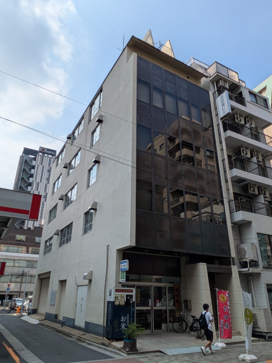 v20251012150813/fresh/building/J00100359603_5