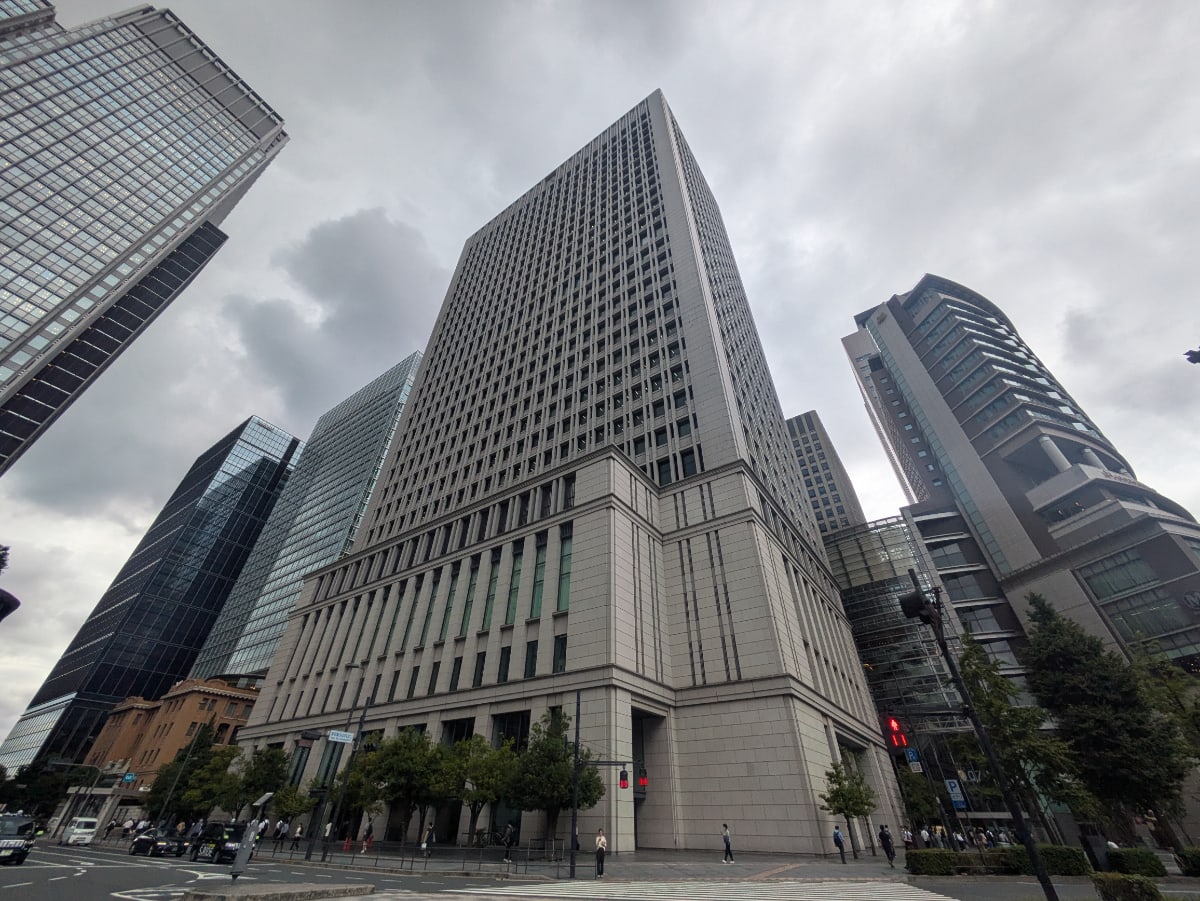 v20251012150813/fresh/building/J00100364047_7