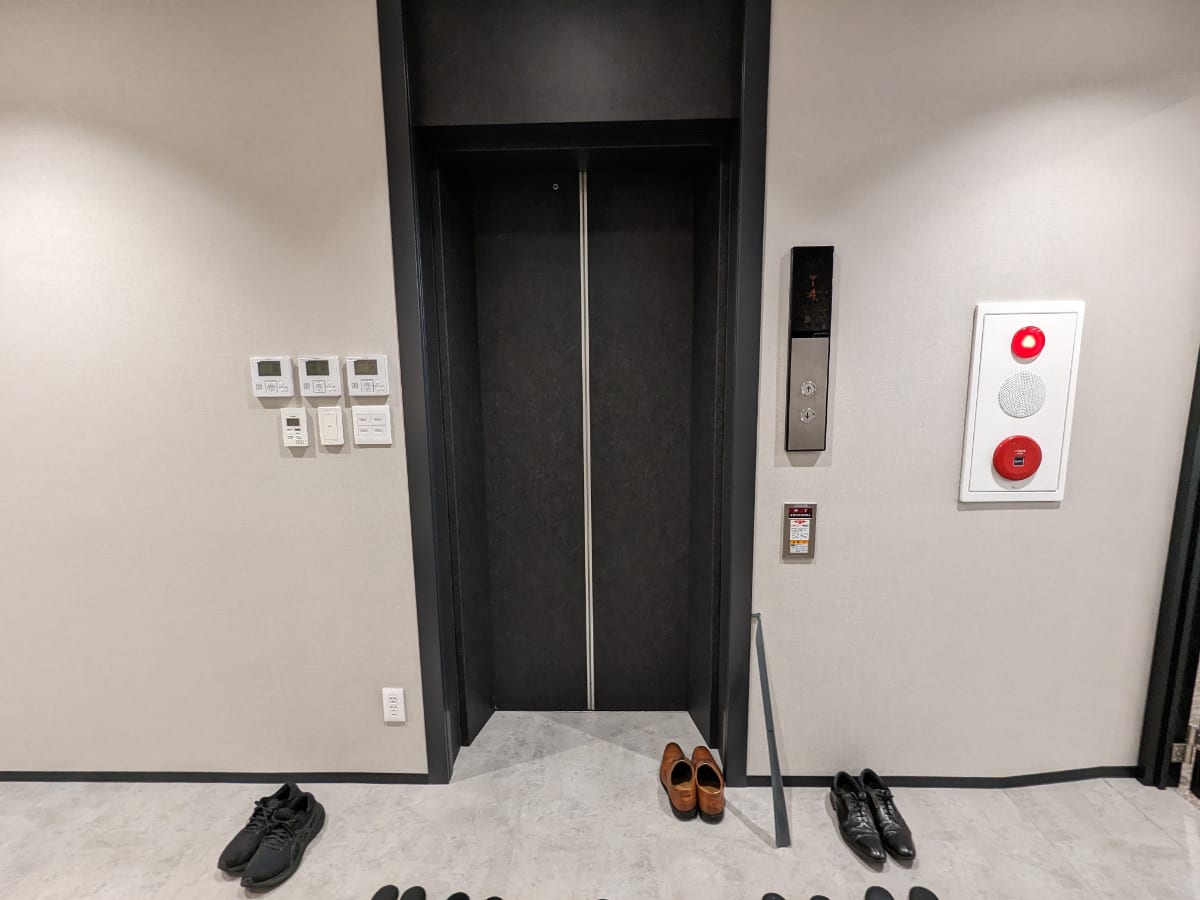 v20251012150813/fresh/building/J00100365239_8