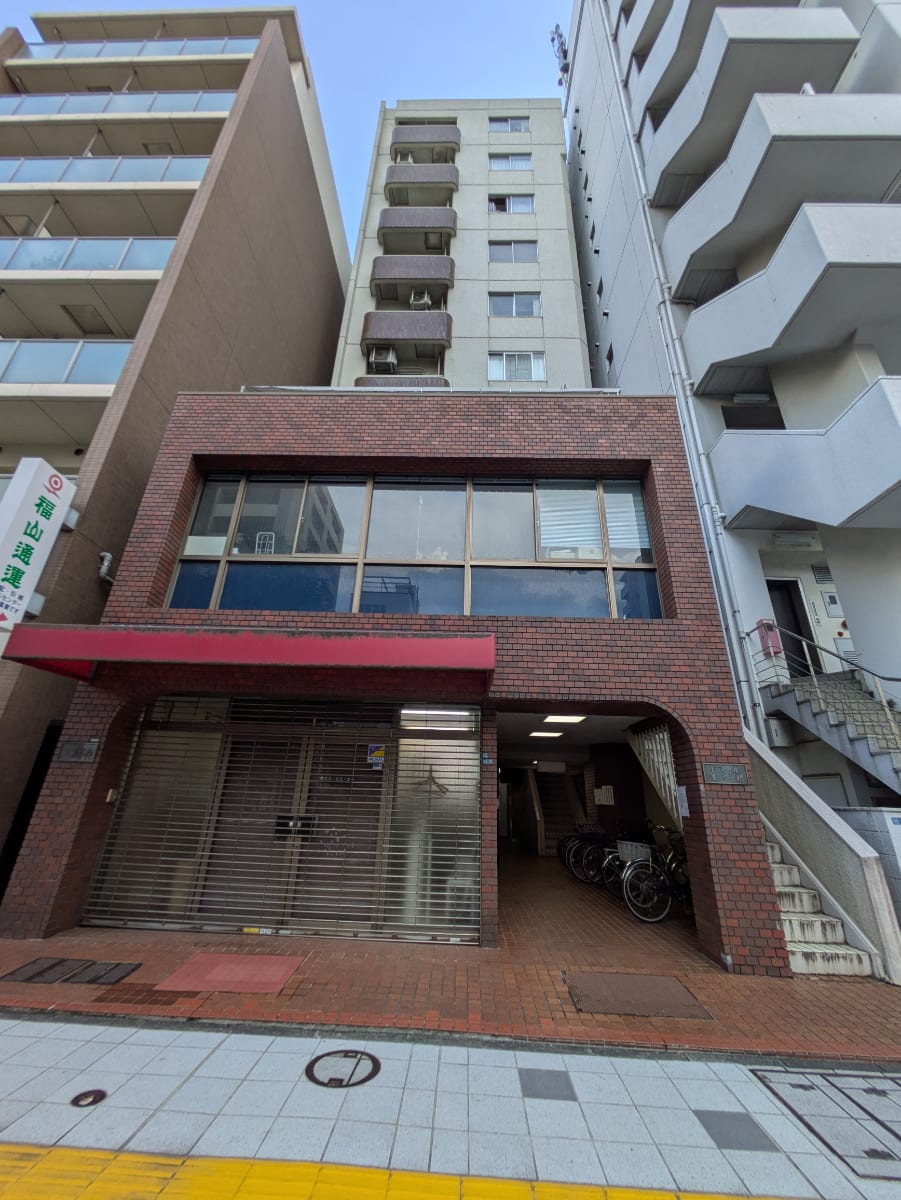 v20251012150813/fresh/building/J00100369328_10