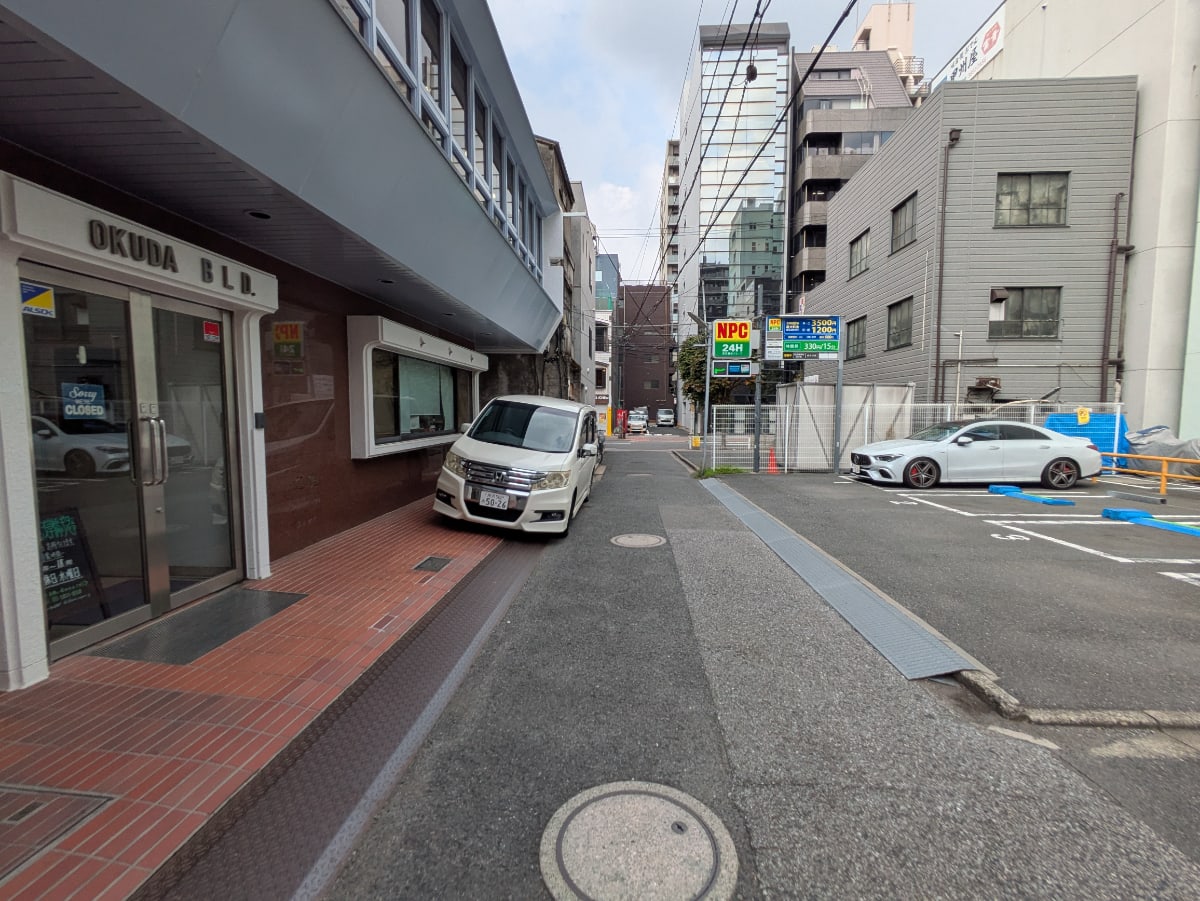 v20251012150813/fresh/building/J00100371146_8