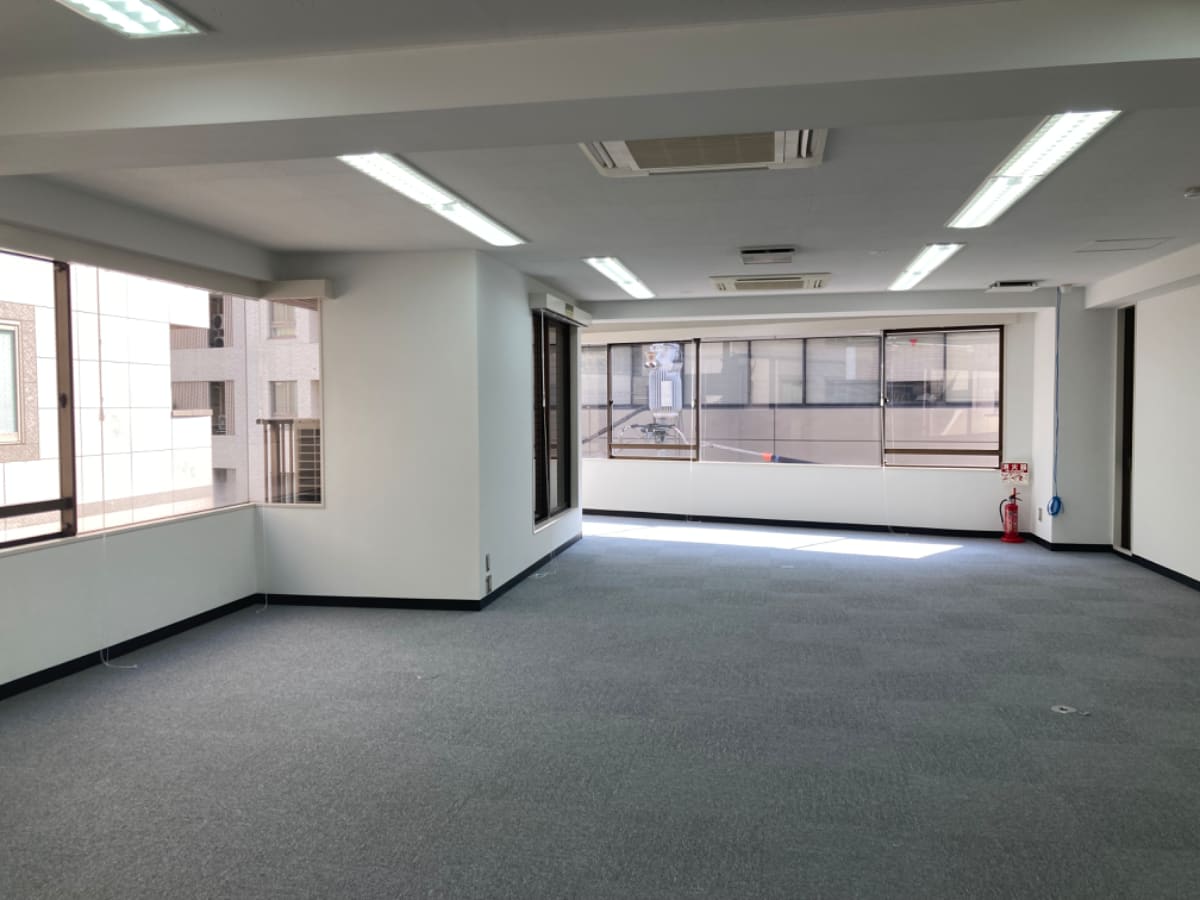 v20251012150813/fresh/building/J00100374221_8