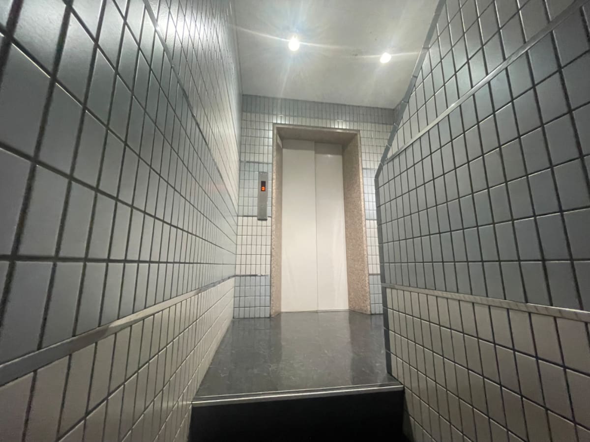 v20251012150813/fresh/building/J00100375584_4