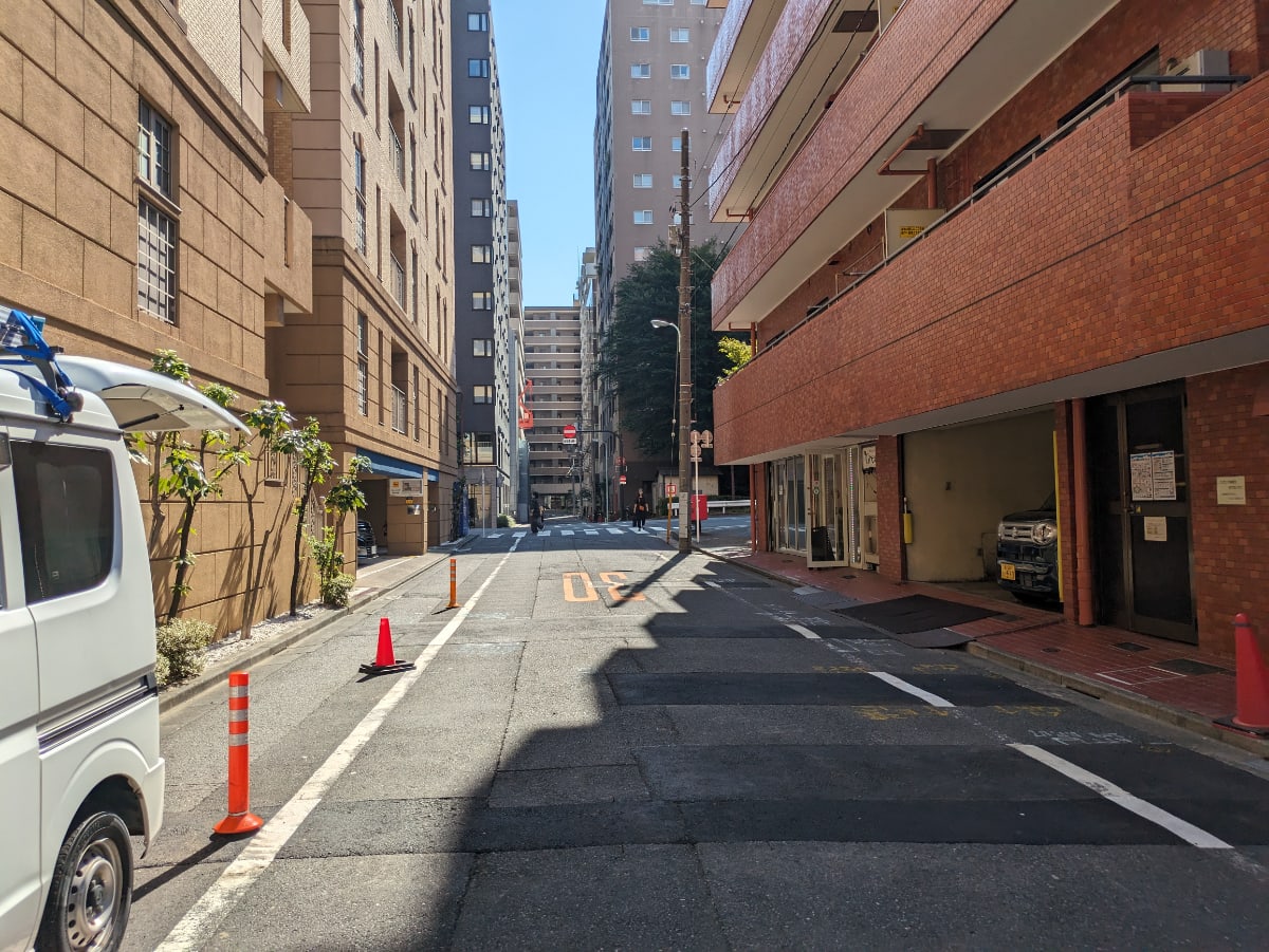 v20251012150813/fresh/building/J00100376520_2