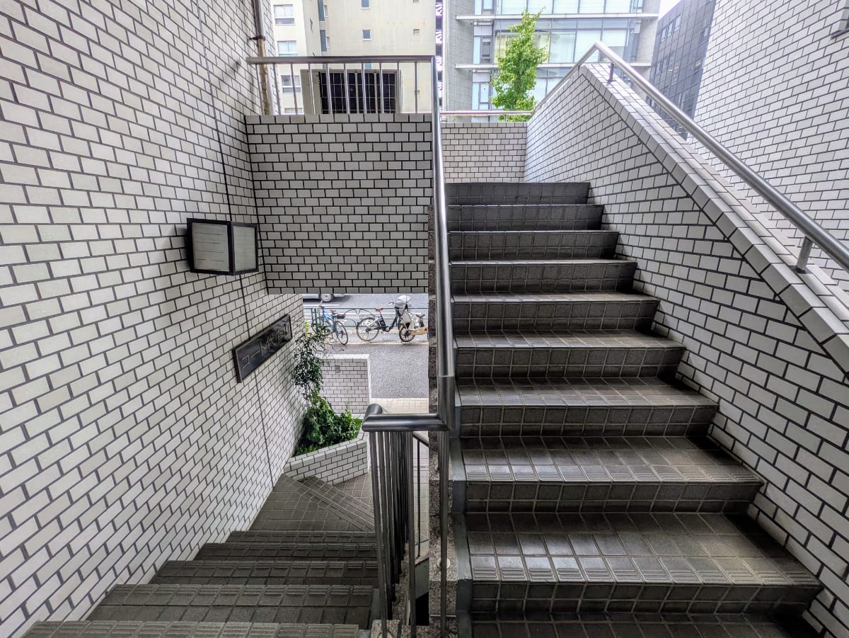 v20251012150813/fresh/building/J00100378874_15