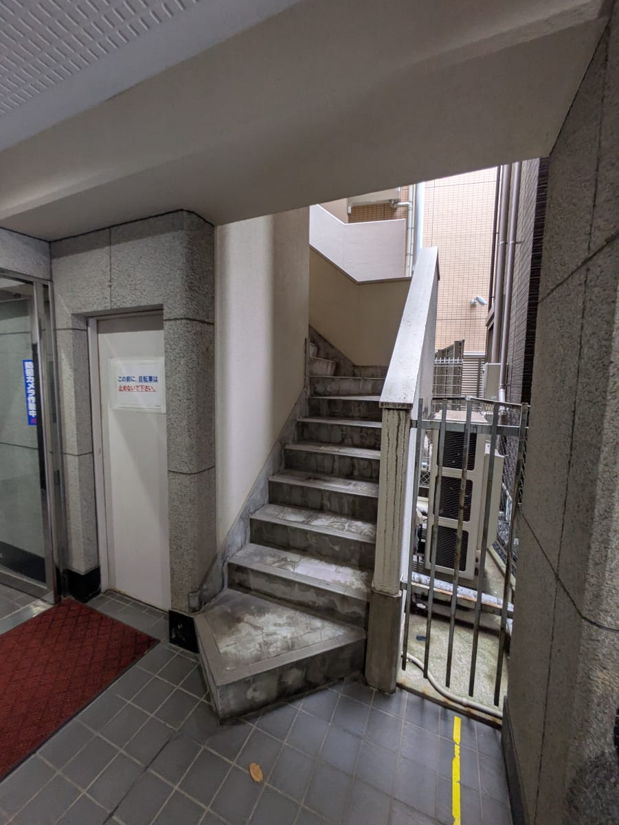 v20251012150813/fresh/building/J00100379209_13