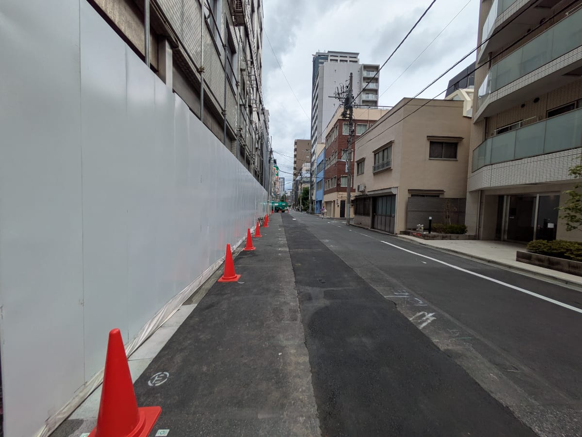 v20251012150813/fresh/building/J00100379357_12
