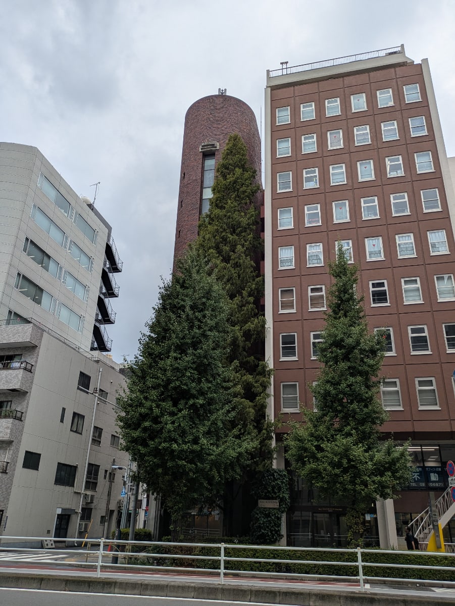 v20251012150813/fresh/building/J00100380336_5