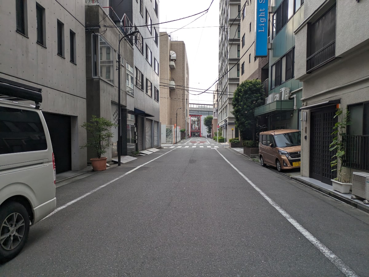 v20251012150813/fresh/building/J00100381835_2