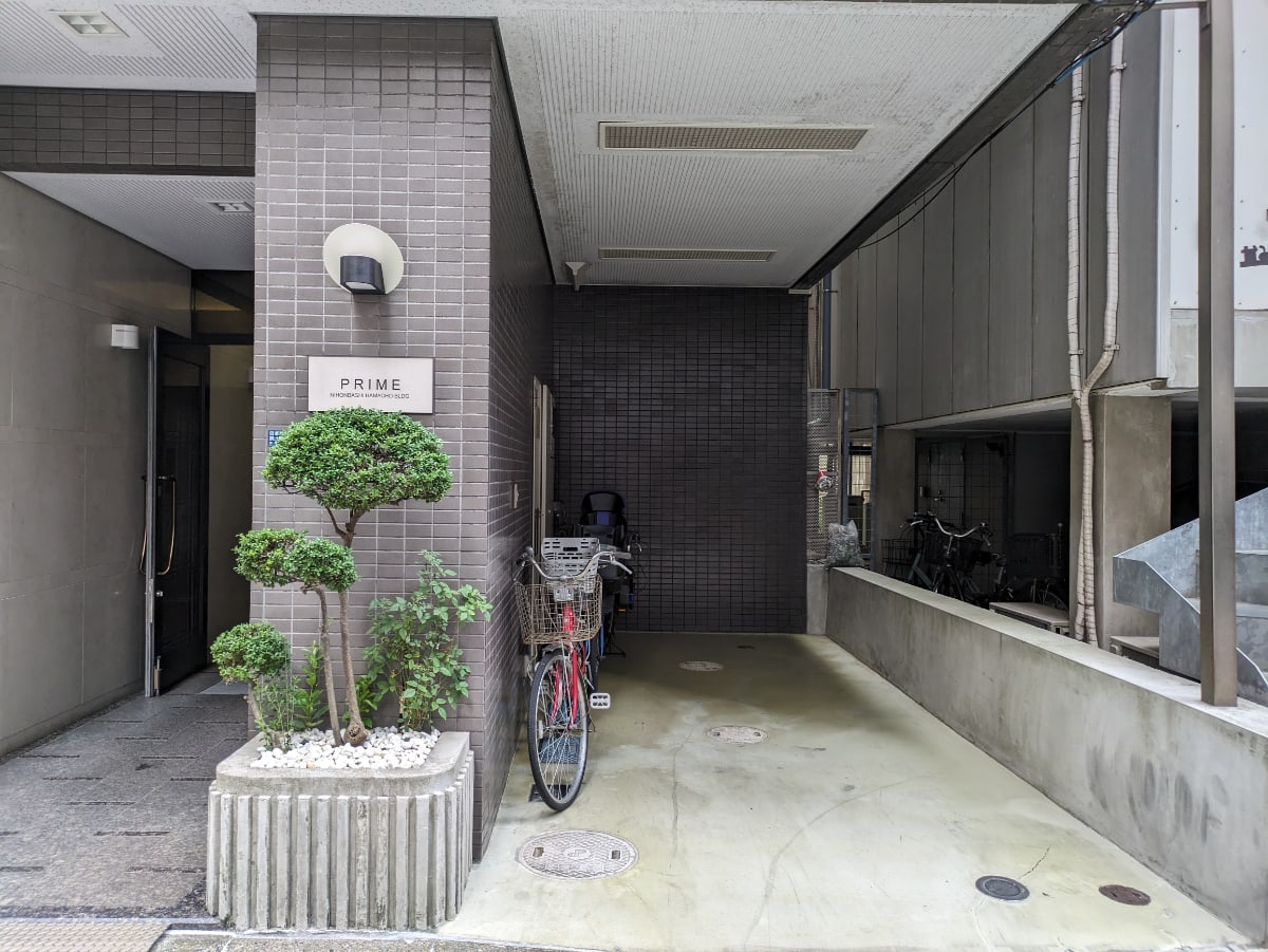 v20251012150813/fresh/building/J00100381847_10