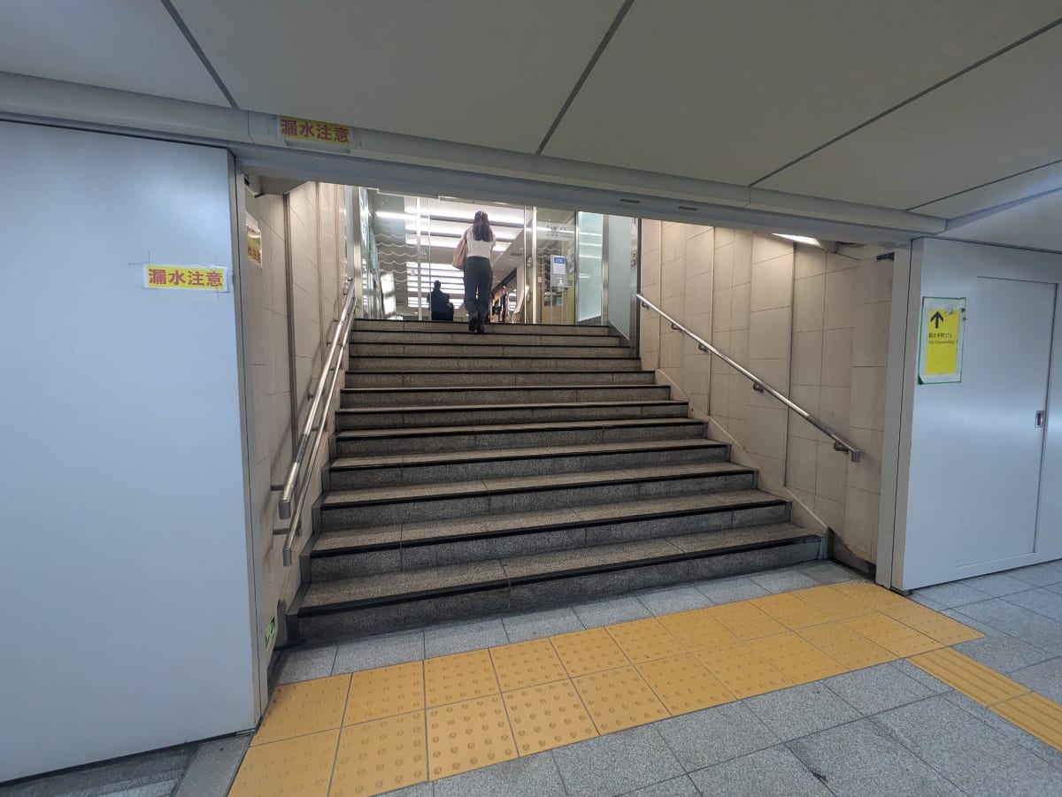 v20251012150813/fresh/building/J00100382265_9