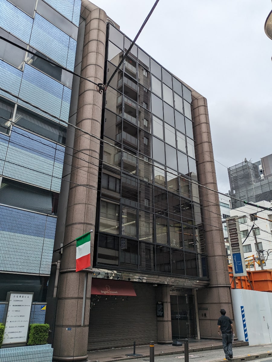 v20251012150813/fresh/building/J00100382857_5