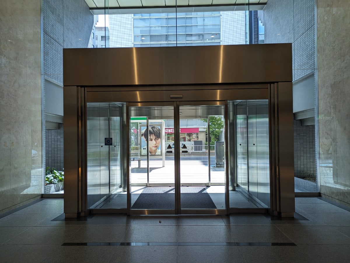 v20251012150813/fresh/building/J00100382878_11