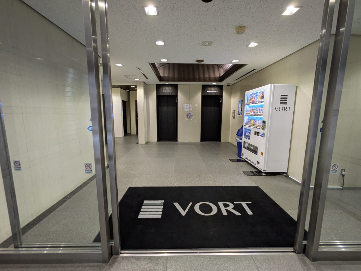 v20251012150813/fresh/building/J00100389310_15