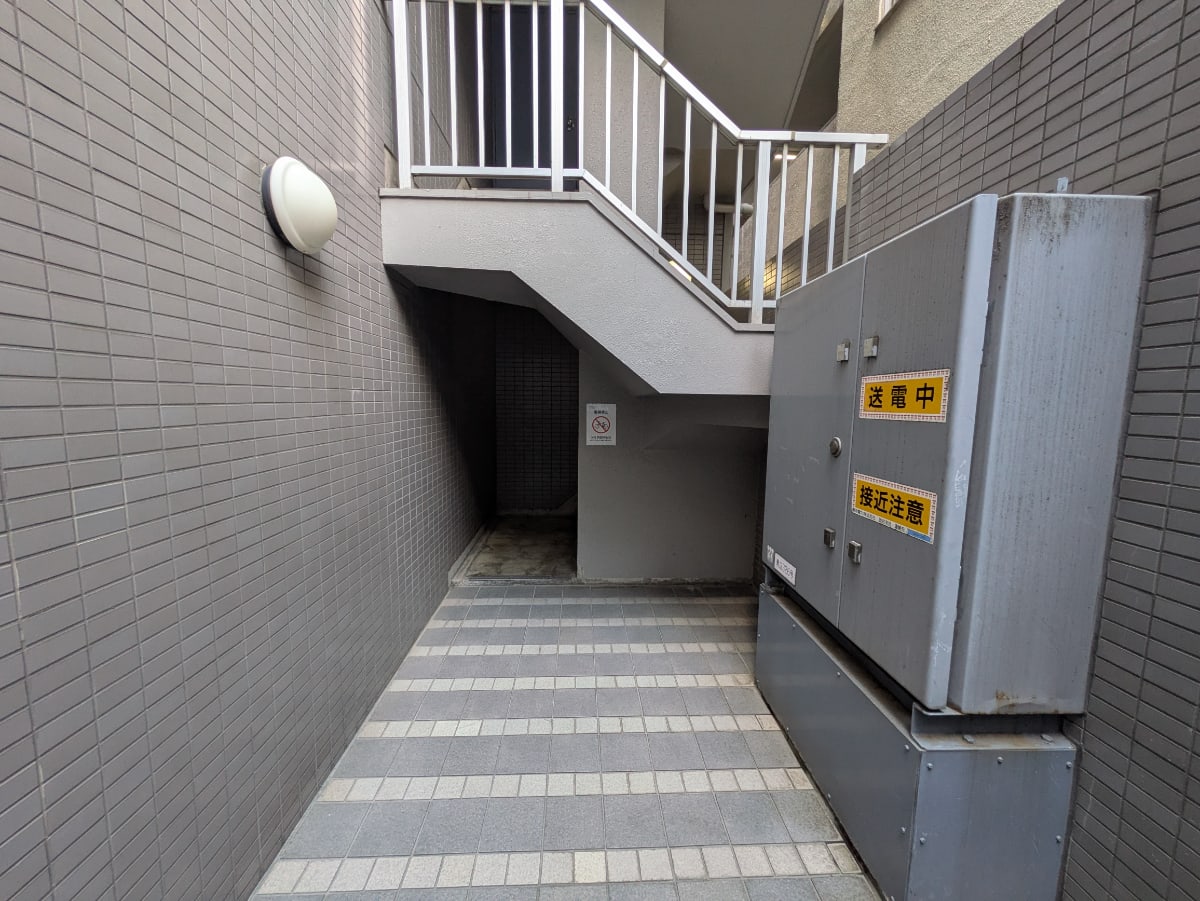 v20251012150813/fresh/building/J00100391804_9