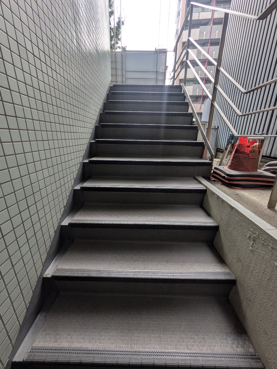 v20251012150813/fresh/building/J00100402416_11