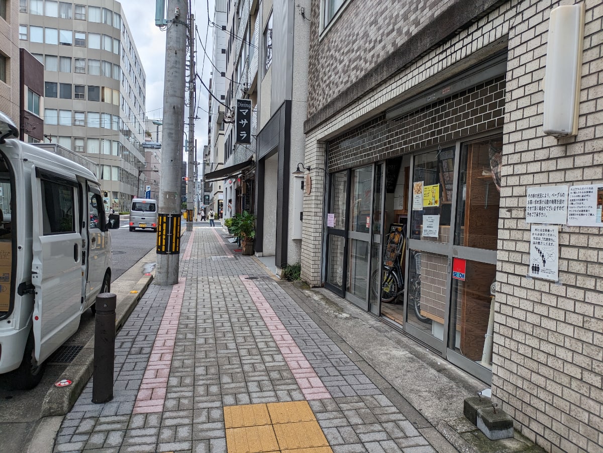 v20251012150813/fresh/building/J00100404006_10