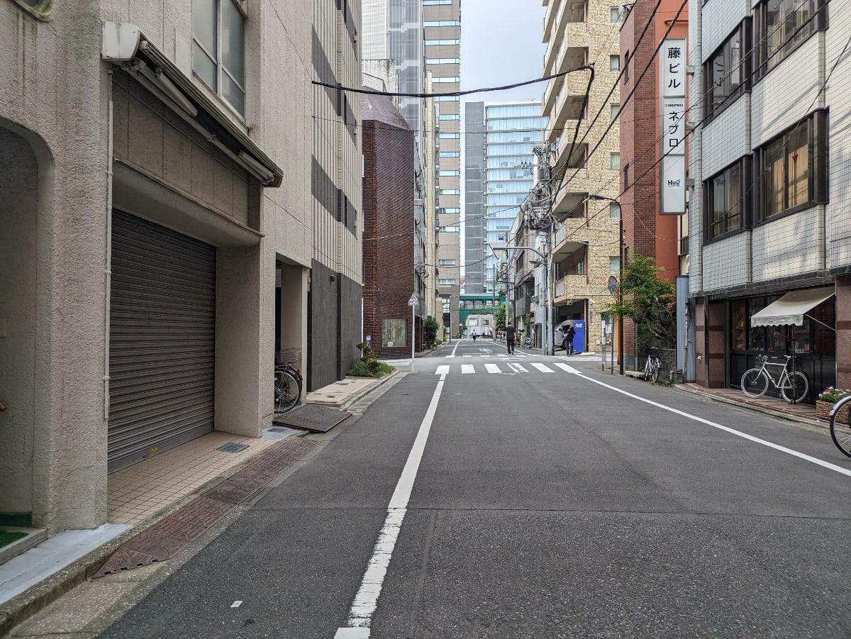 v20251012150813/fresh/building/J00100415335_2