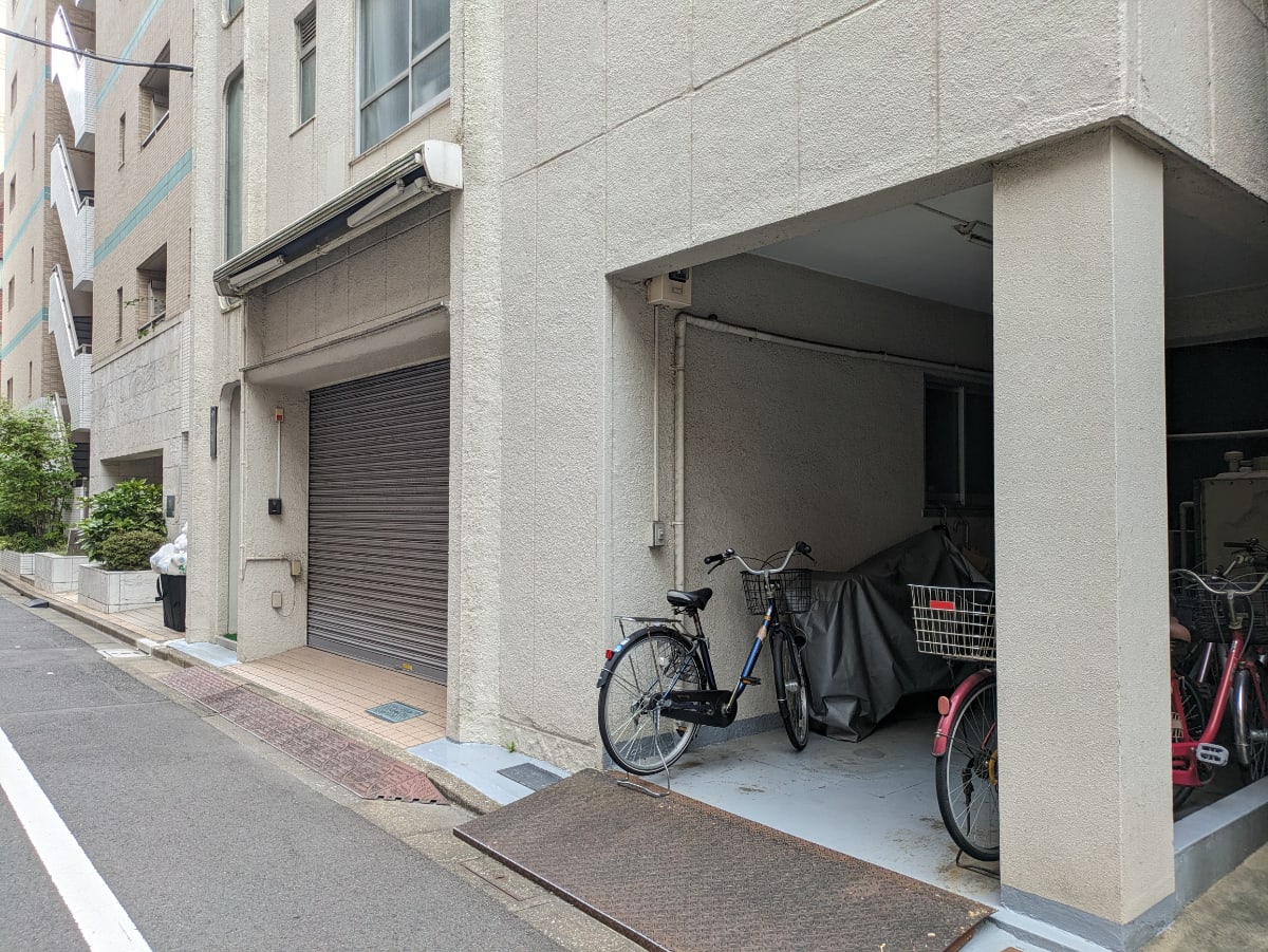 v20251012150813/fresh/building/J00100415335_9
