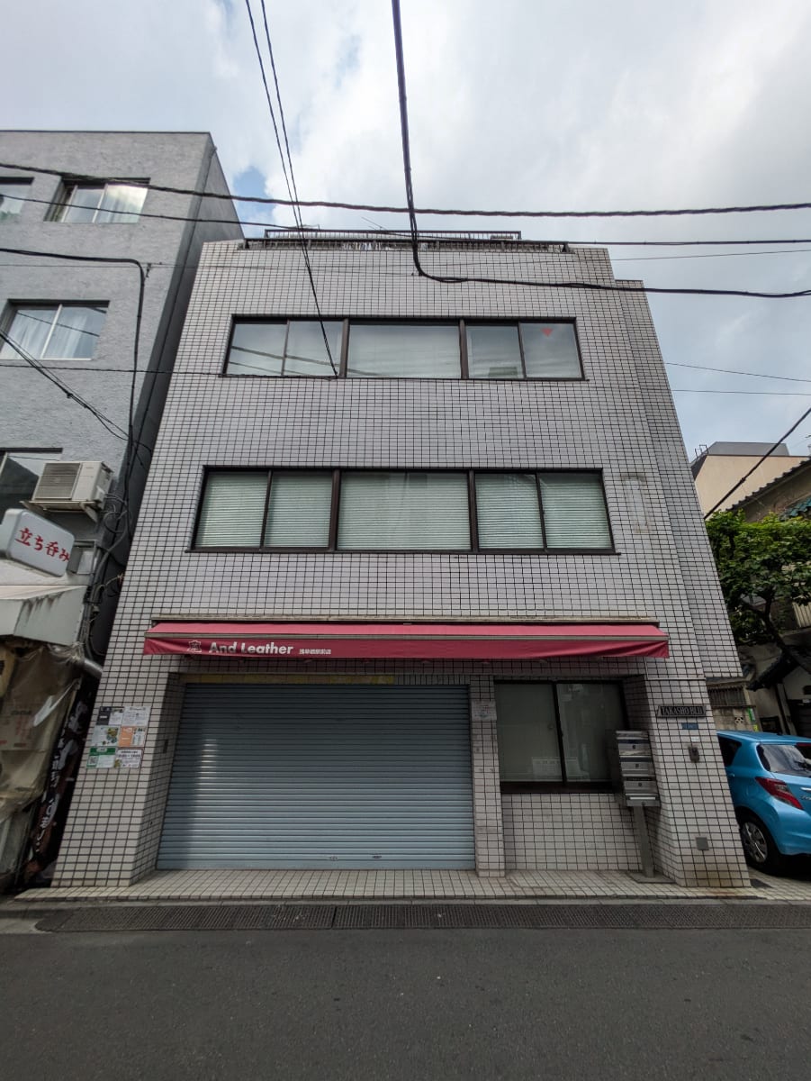 v20251012150813/fresh/building/J00100418394_1